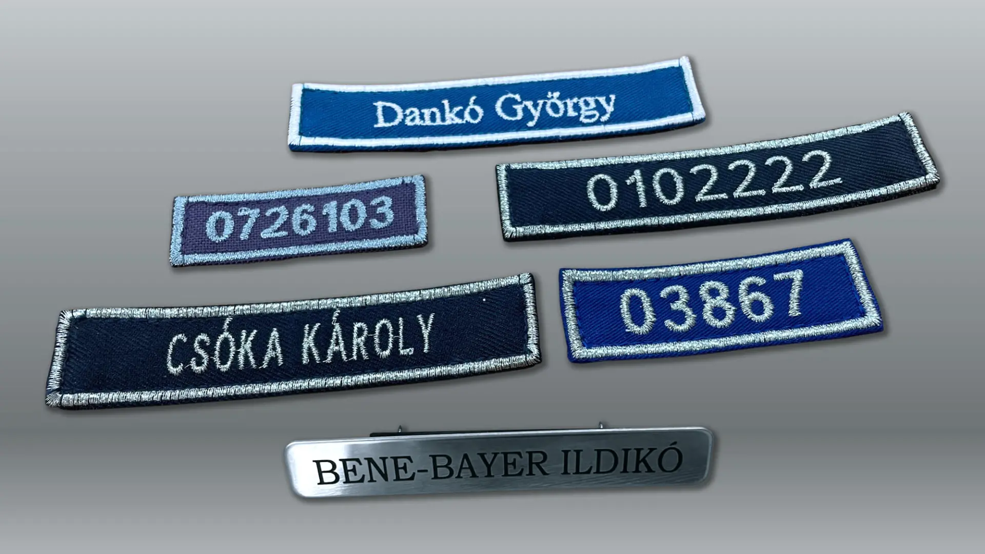 Rendőrségi hímzett tépőzáras névkitűző